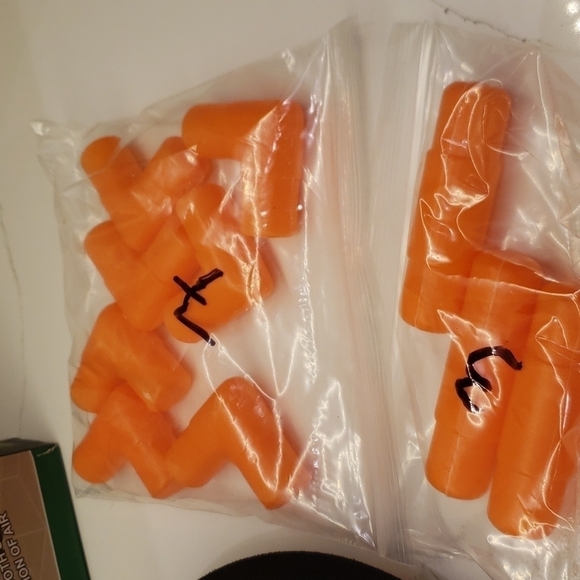 yixing Toys Hover Soccer Ages 3+ - Picture 4 of 12